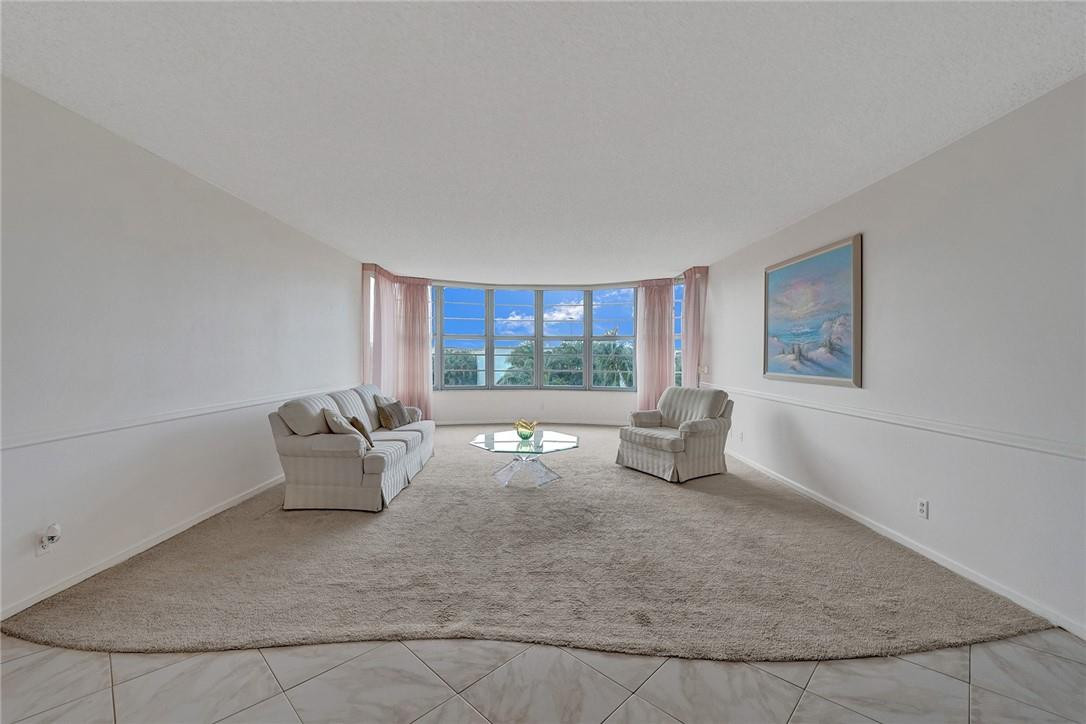Ridgeview Towers - Residential