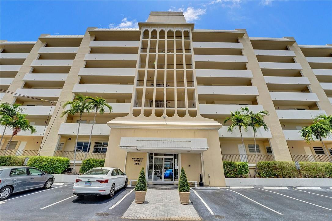 Ridgeview Towers - Residential