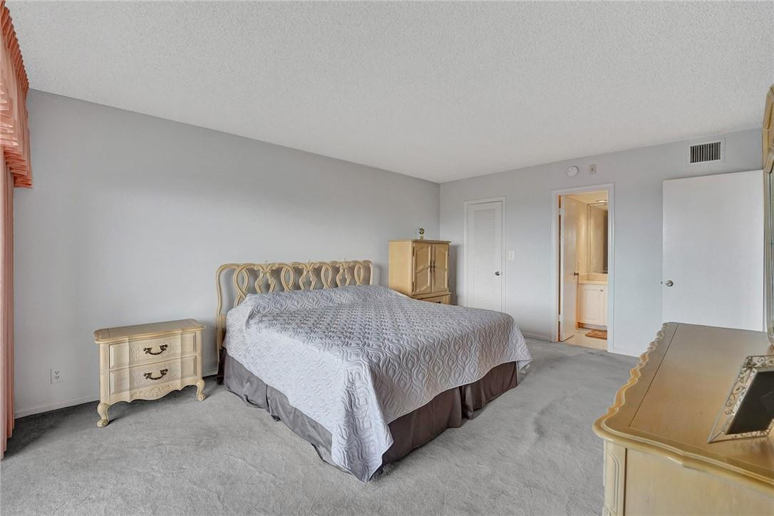 Ridgeview Towers - Residential
