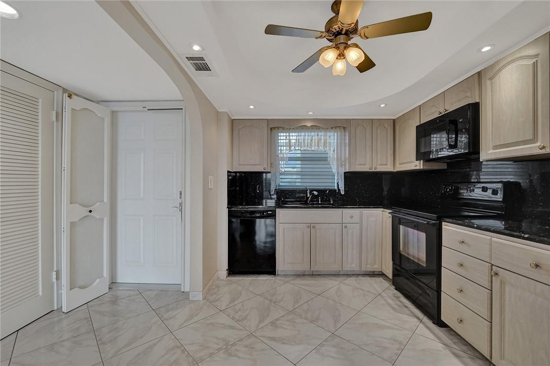 Ridgeview Towers - Residential