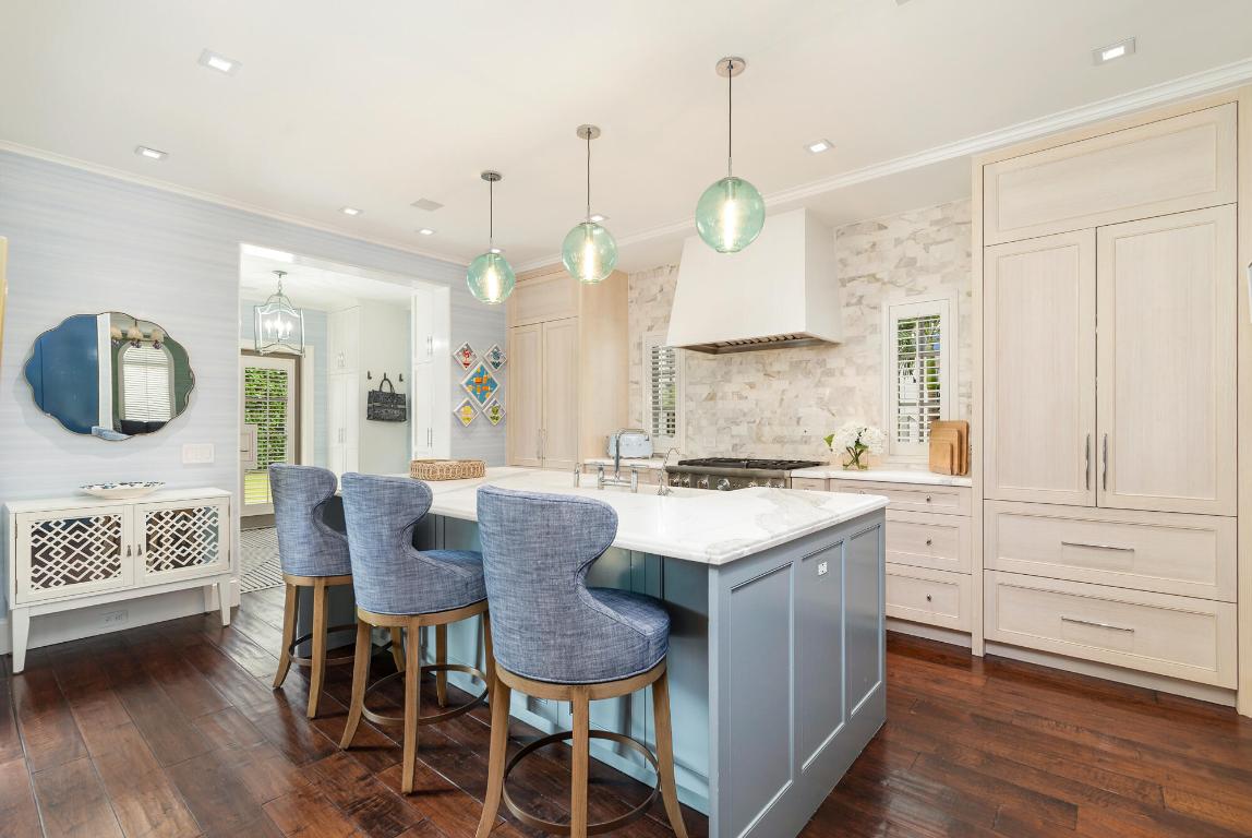 EL CID IN - Residential