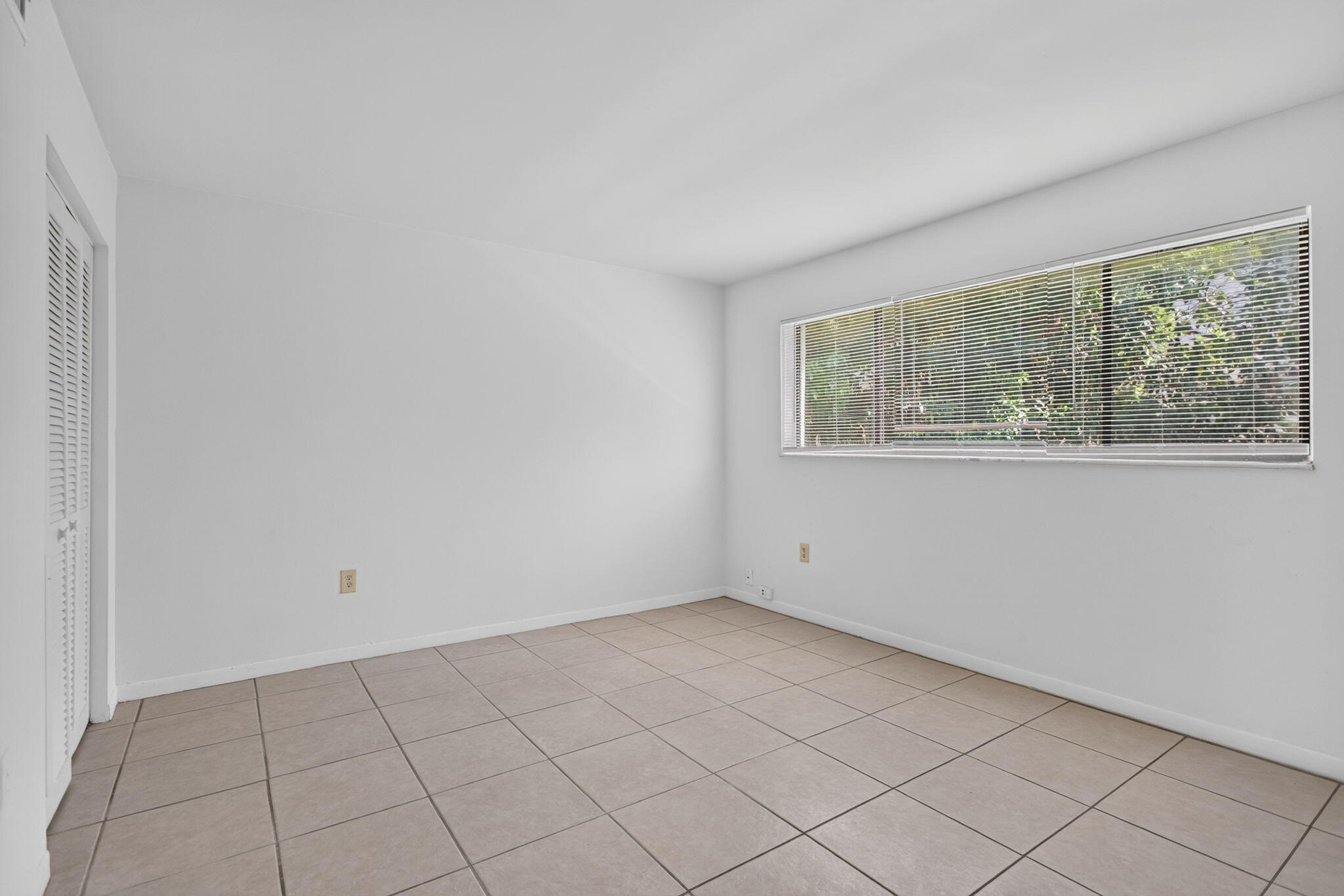 MELODIE ESTATES - Residential Lease
