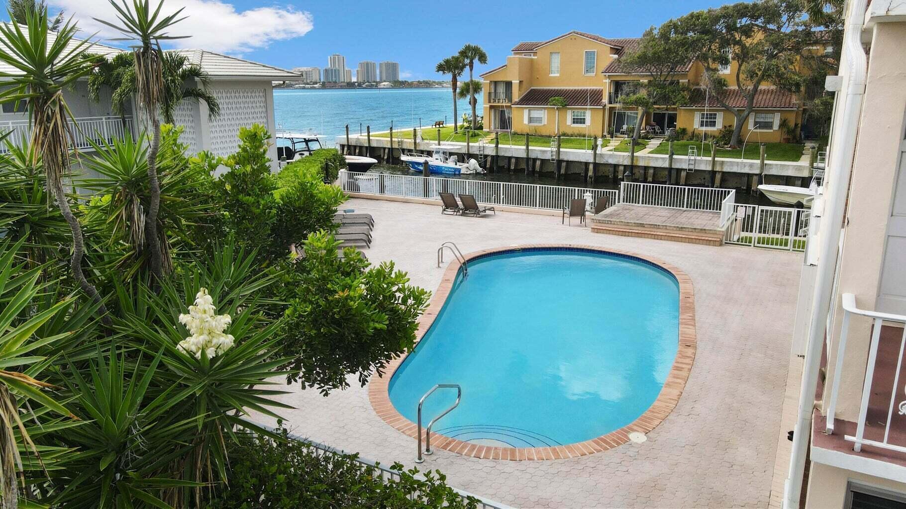 SANDPIPER CONDO - Residential