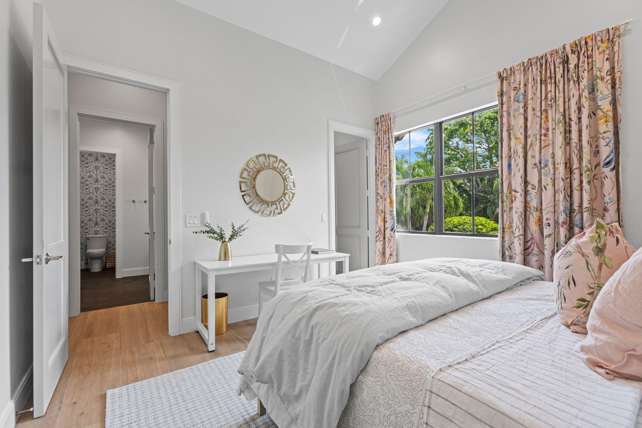 PALM BEACH ISLES 2 - Residential