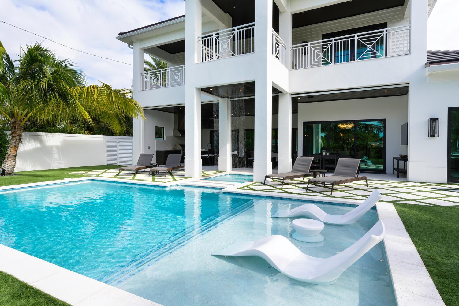 NORTH PALM BEACH VILLAGE OF 1 - Residential