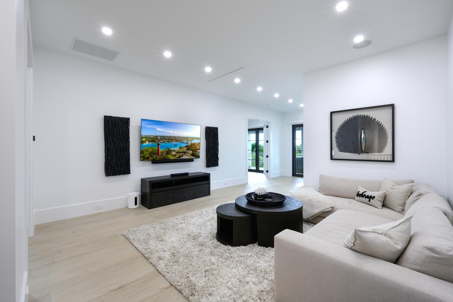 NORTH PALM BEACH VILLAGE OF 1 - Residential