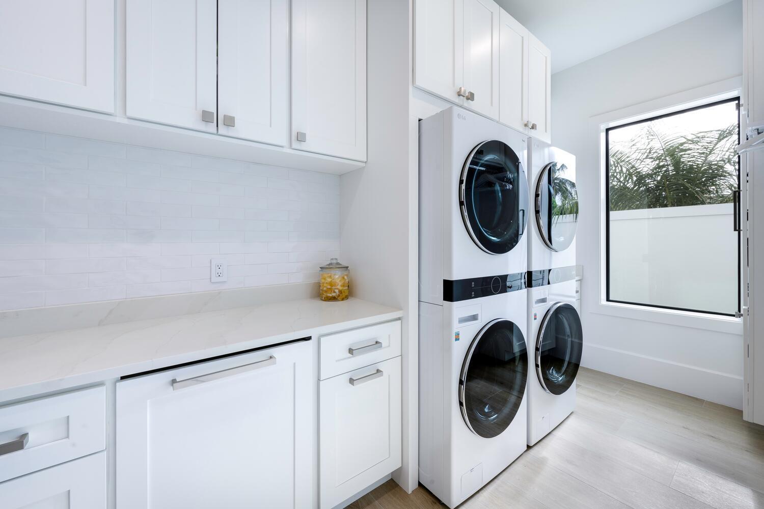 NORTH PALM BEACH VILLAGE OF 1 - Residential