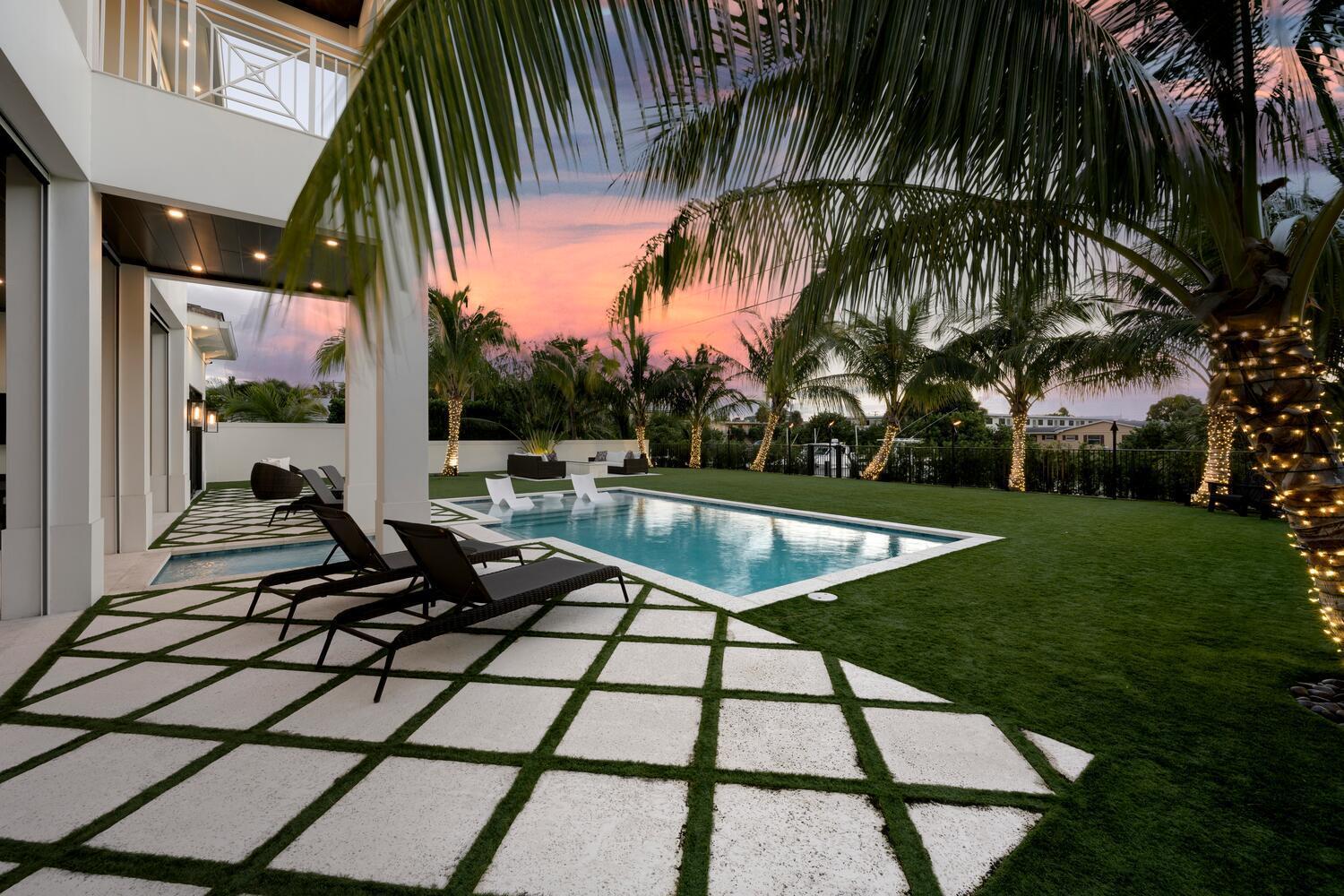 NORTH PALM BEACH VILLAGE OF 1 - Residential