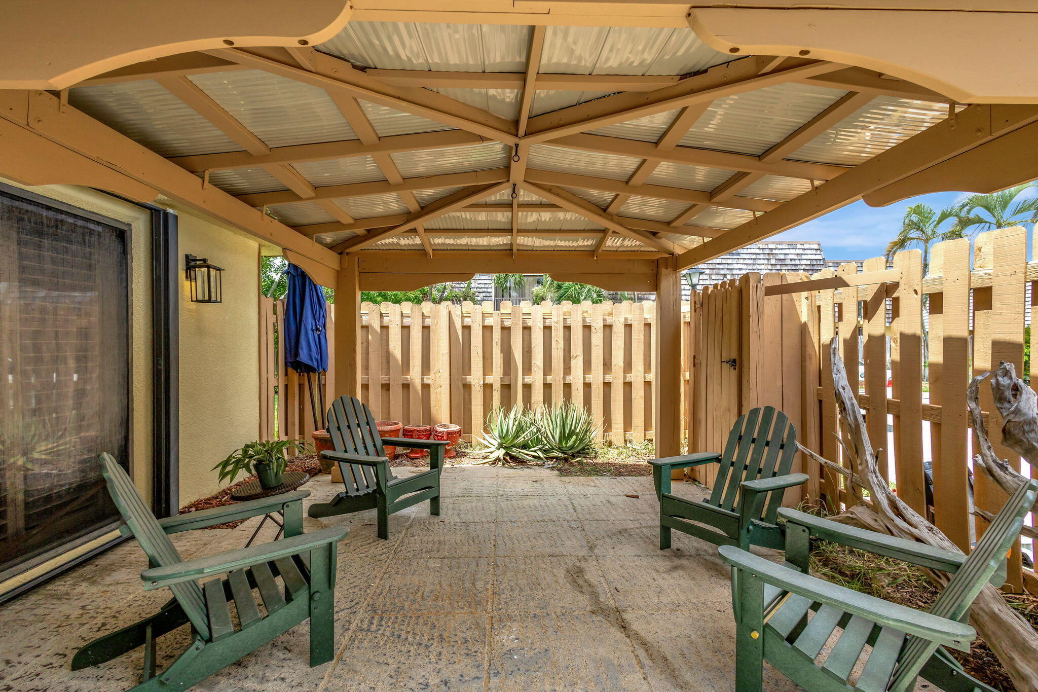 LAKEWOOD - Residential