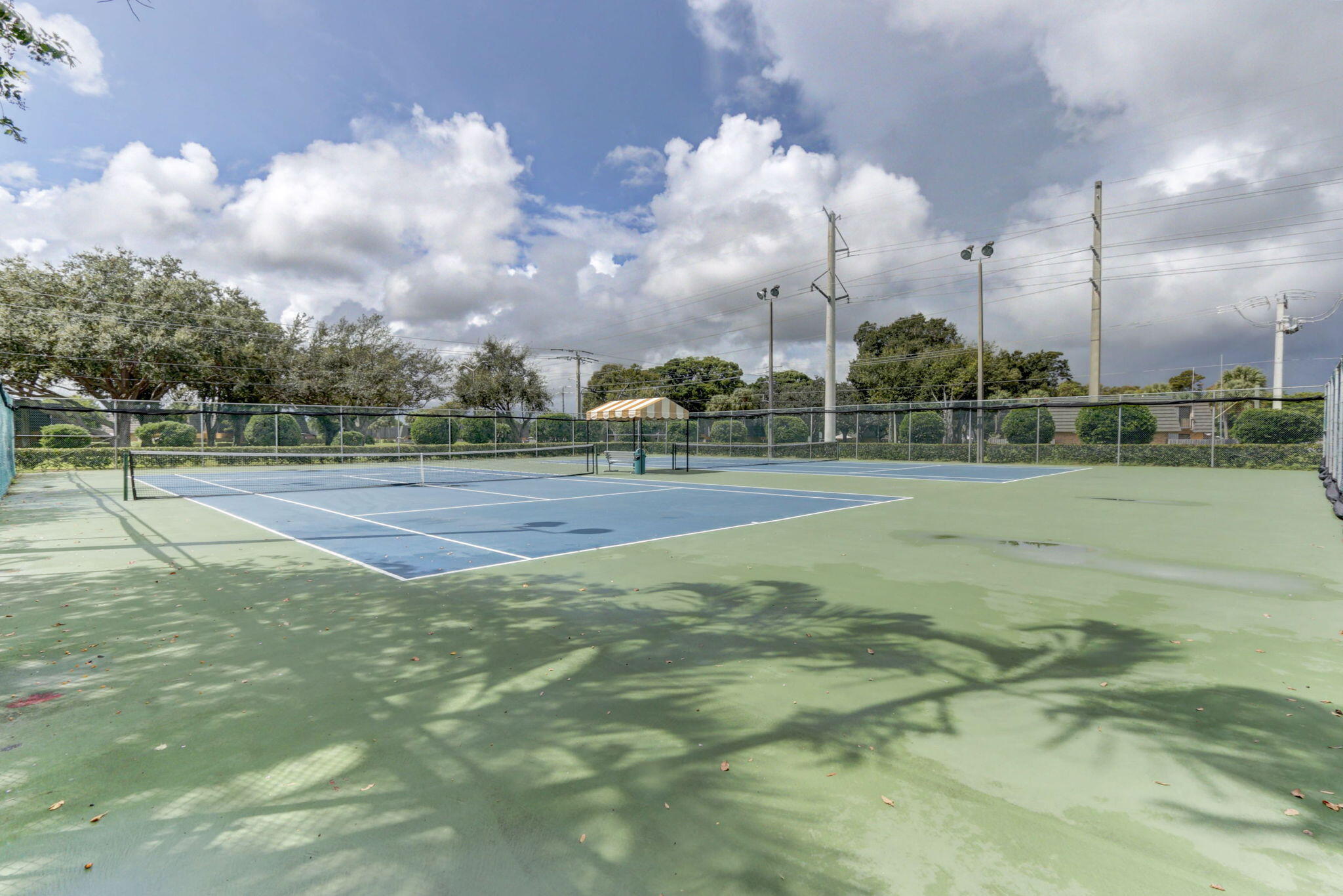 VILLAGE OF SANDALWOOD LAKES 1 - Residential