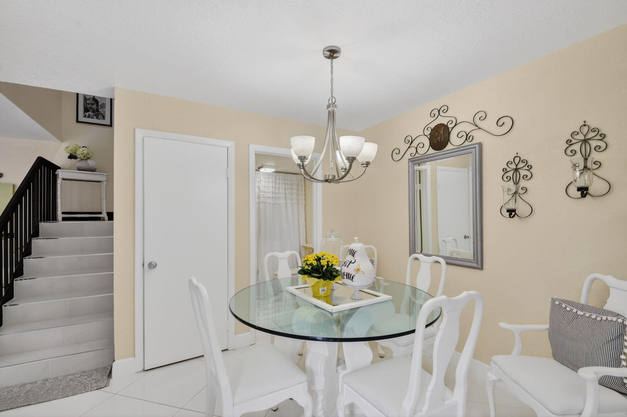 VILLAGE OF SANDALWOOD LAKES 1 - Residential