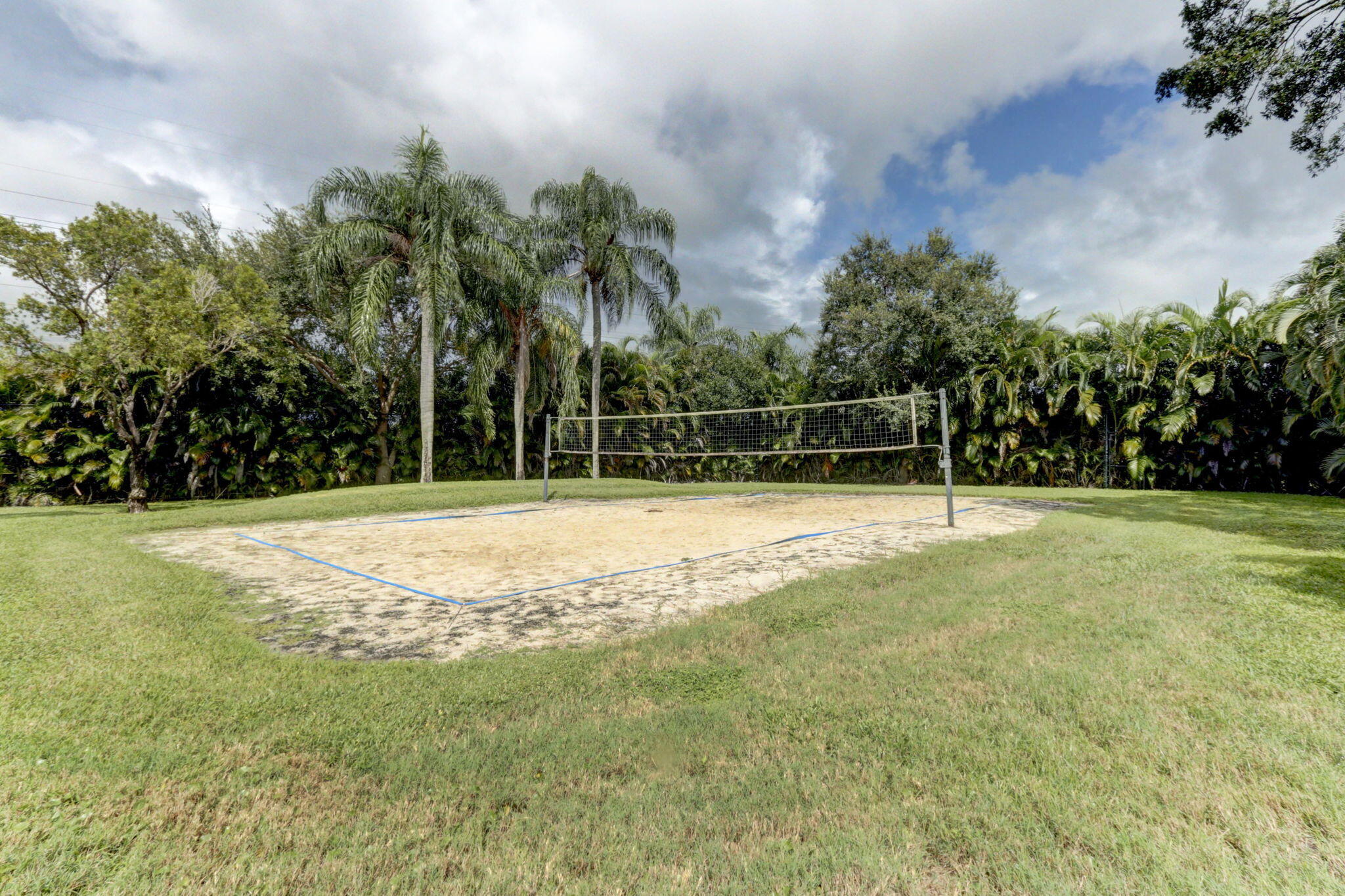 VILLAGE OF SANDALWOOD LAKES 1 - Residential