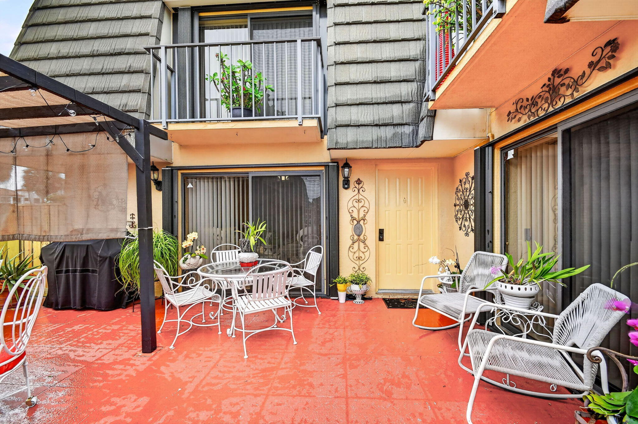 VILLAGE OF SANDALWOOD LAKES 1 - Residential