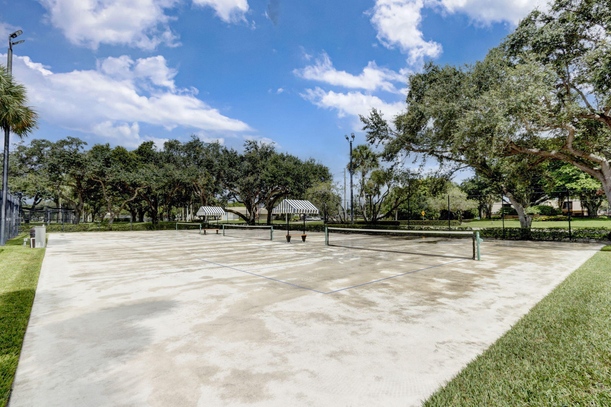 VILLAGE OF SANDALWOOD LAKES 1 - Residential