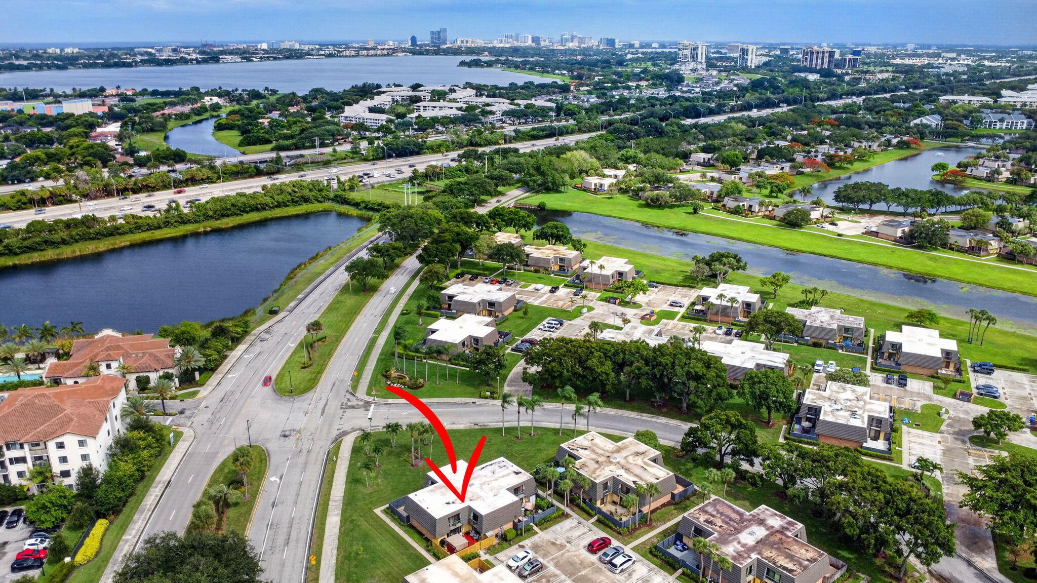 VILLAGE OF SANDALWOOD LAKES 1 - Residential