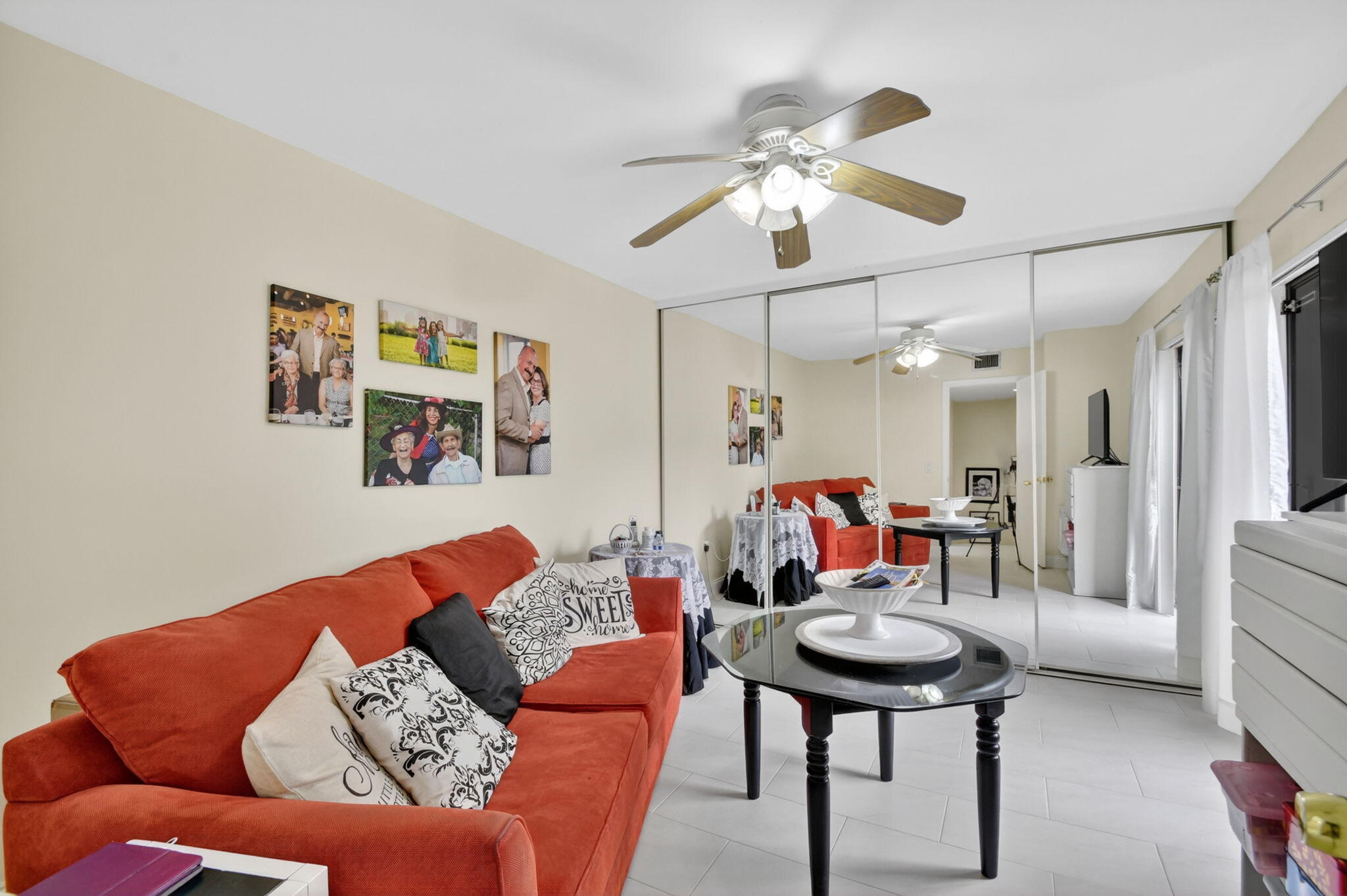 VILLAGE OF SANDALWOOD LAKES 1 - Residential