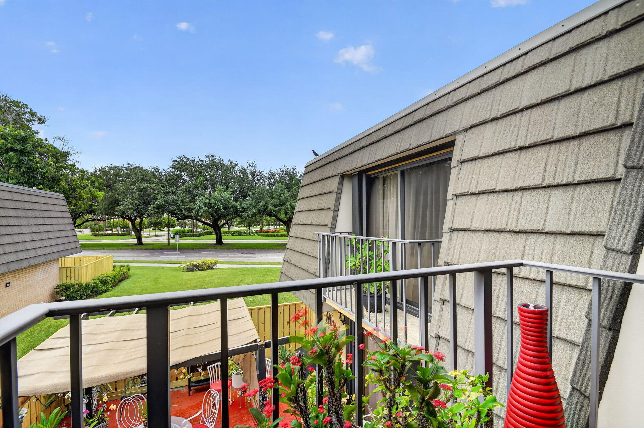 VILLAGE OF SANDALWOOD LAKES 1 - Residential