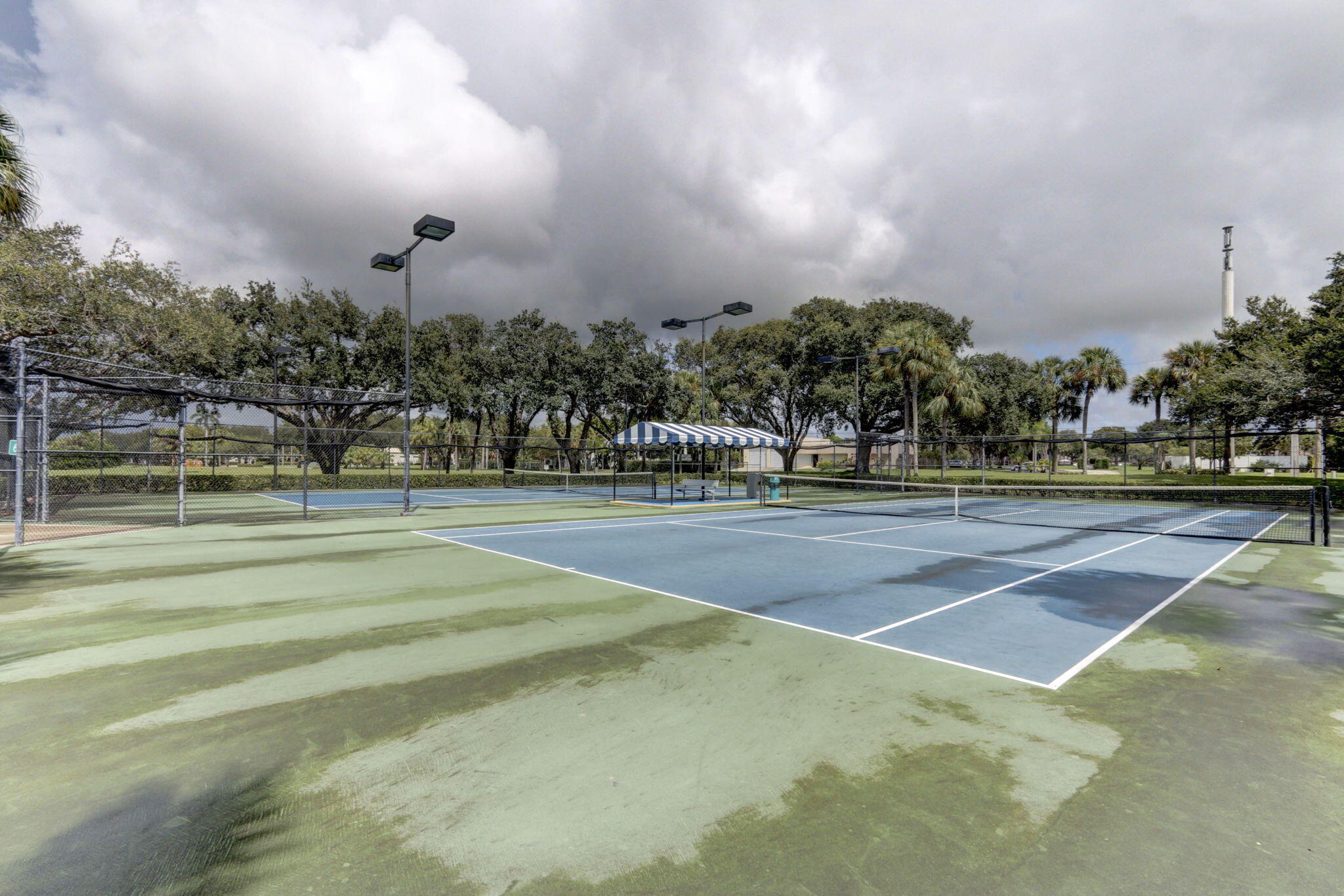 VILLAGE OF SANDALWOOD LAKES 1 - Residential