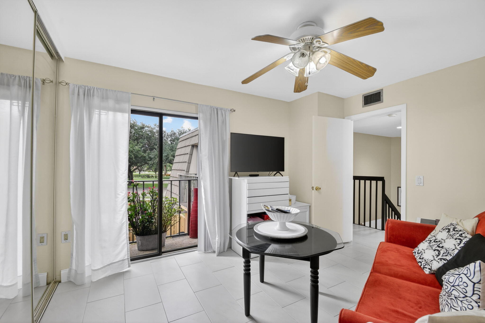 VILLAGE OF SANDALWOOD LAKES 1 - Residential