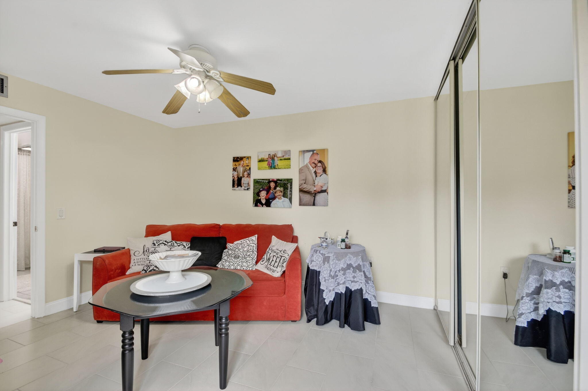 VILLAGE OF SANDALWOOD LAKES 1 - Residential