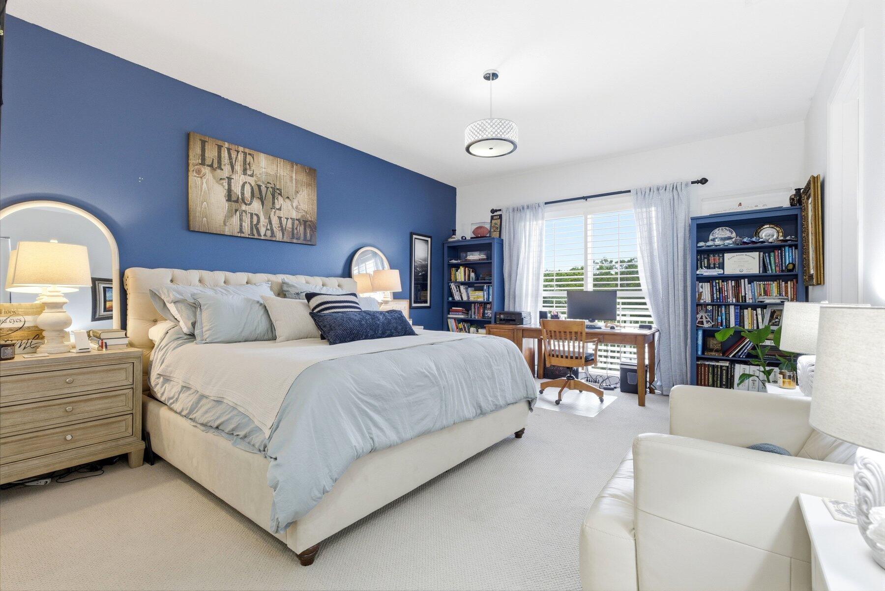 CENTRA BLUE LAKE TOWNHOMES - Residential