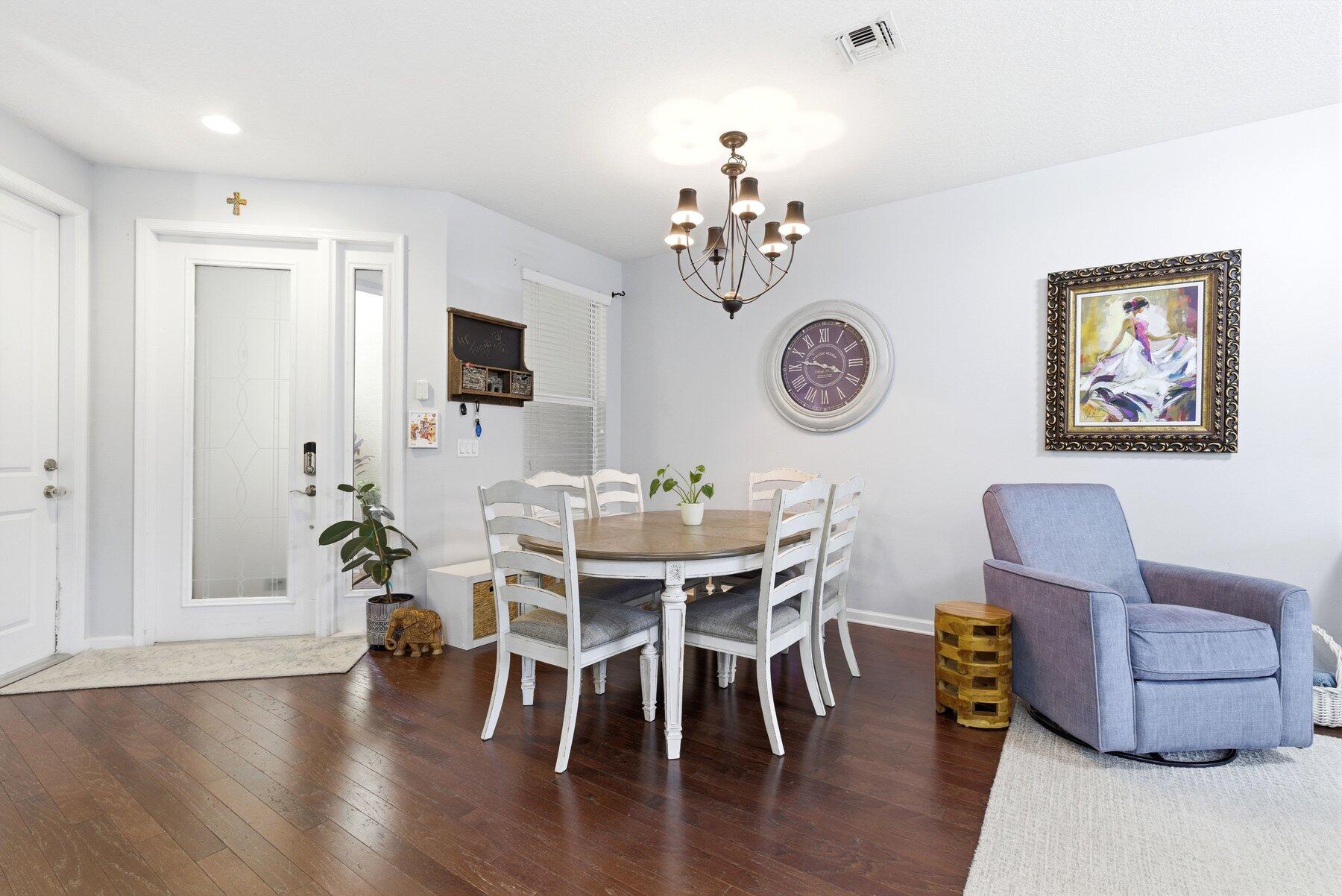 CENTRA BLUE LAKE TOWNHOMES - Residential