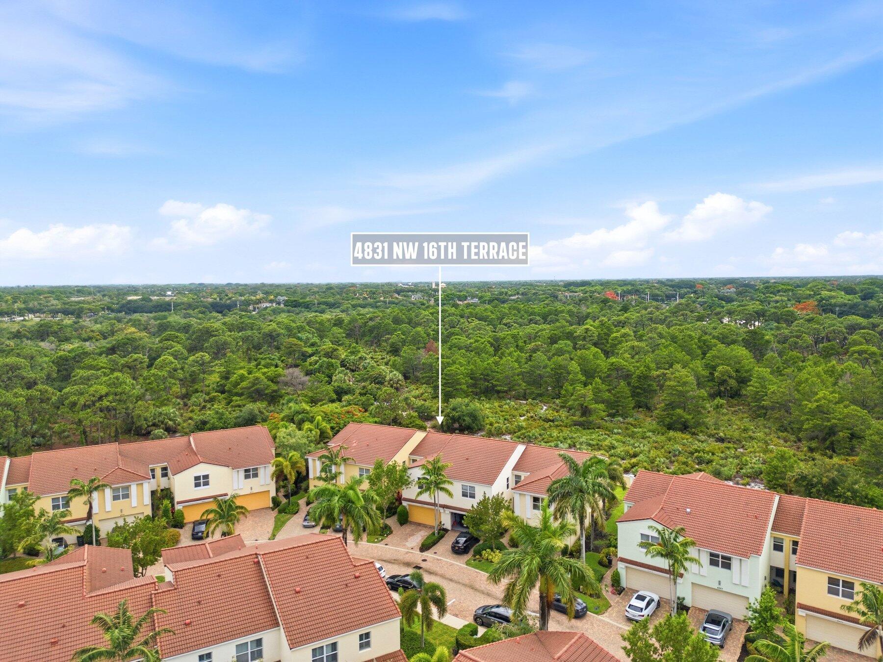 CENTRA BLUE LAKE TOWNHOMES - Residential