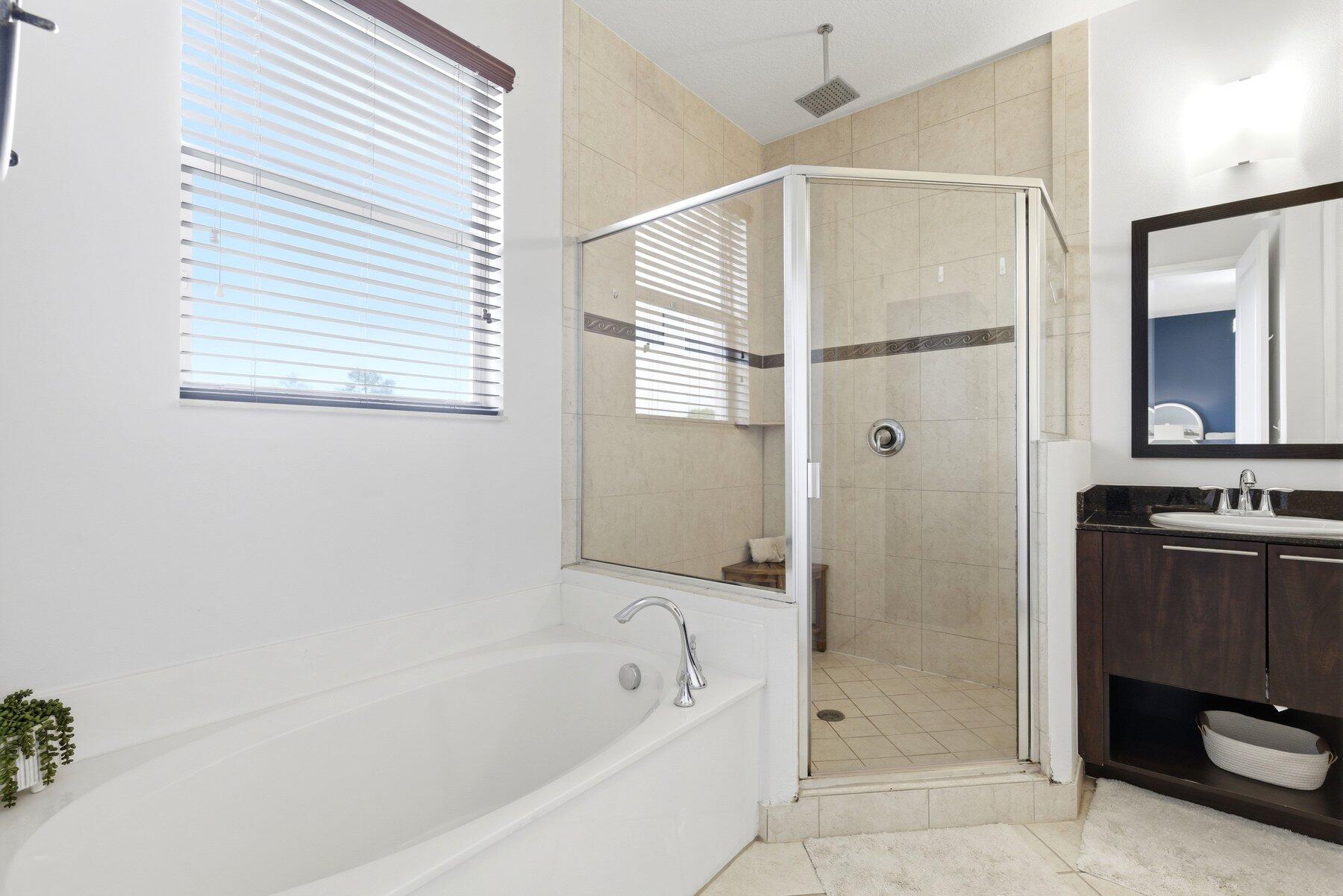 CENTRA BLUE LAKE TOWNHOMES - Residential