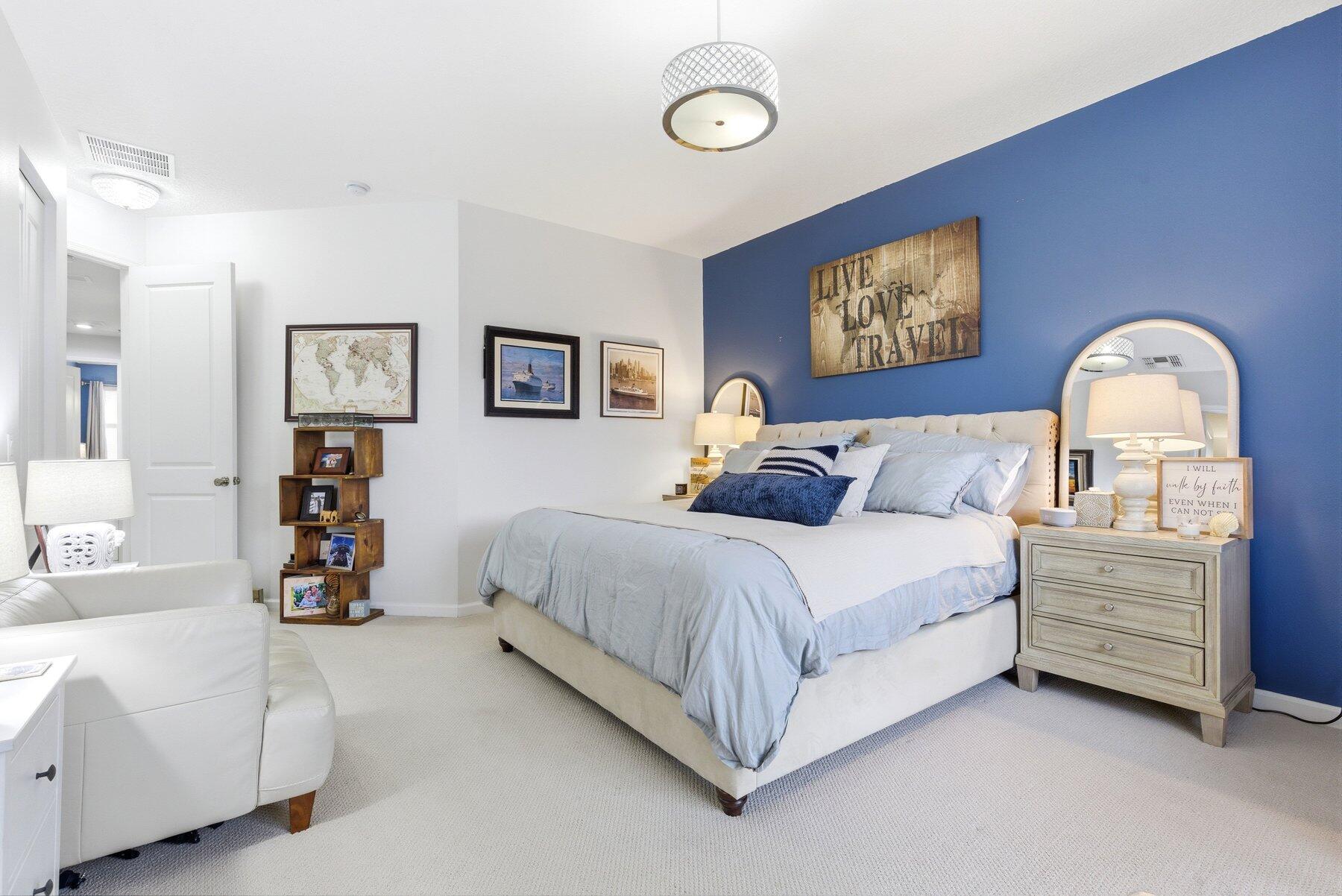 CENTRA BLUE LAKE TOWNHOMES - Residential