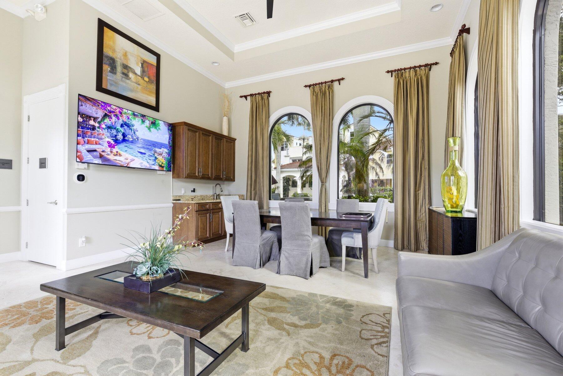 CENTRA BLUE LAKE TOWNHOMES - Residential
