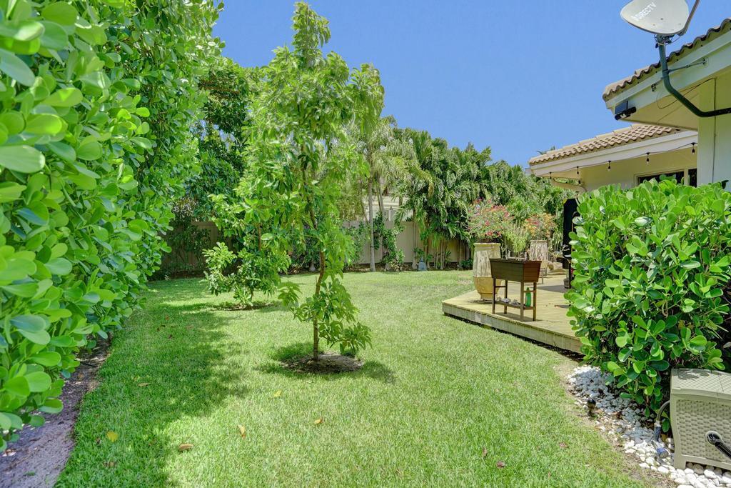 SEA RANCH LAKES - Residential