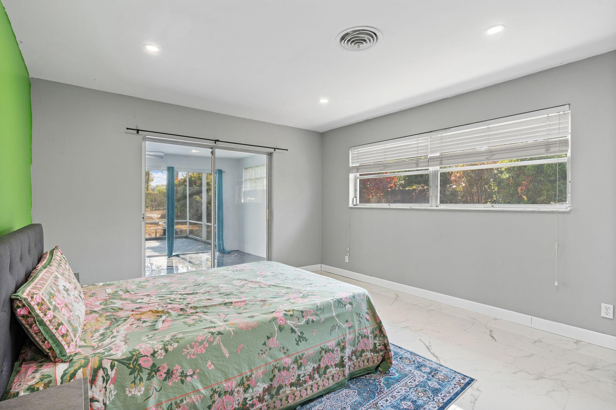 PALM BEACH NATL GOLF AND COUNTRY CLUB ESTATES 2 - Residential