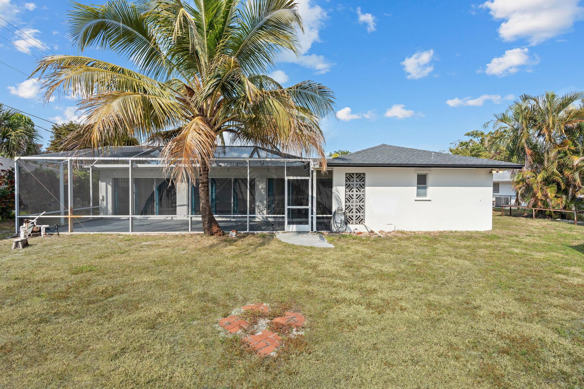 PALM BEACH NATL GOLF AND COUNTRY CLUB ESTATES 2 - Residential