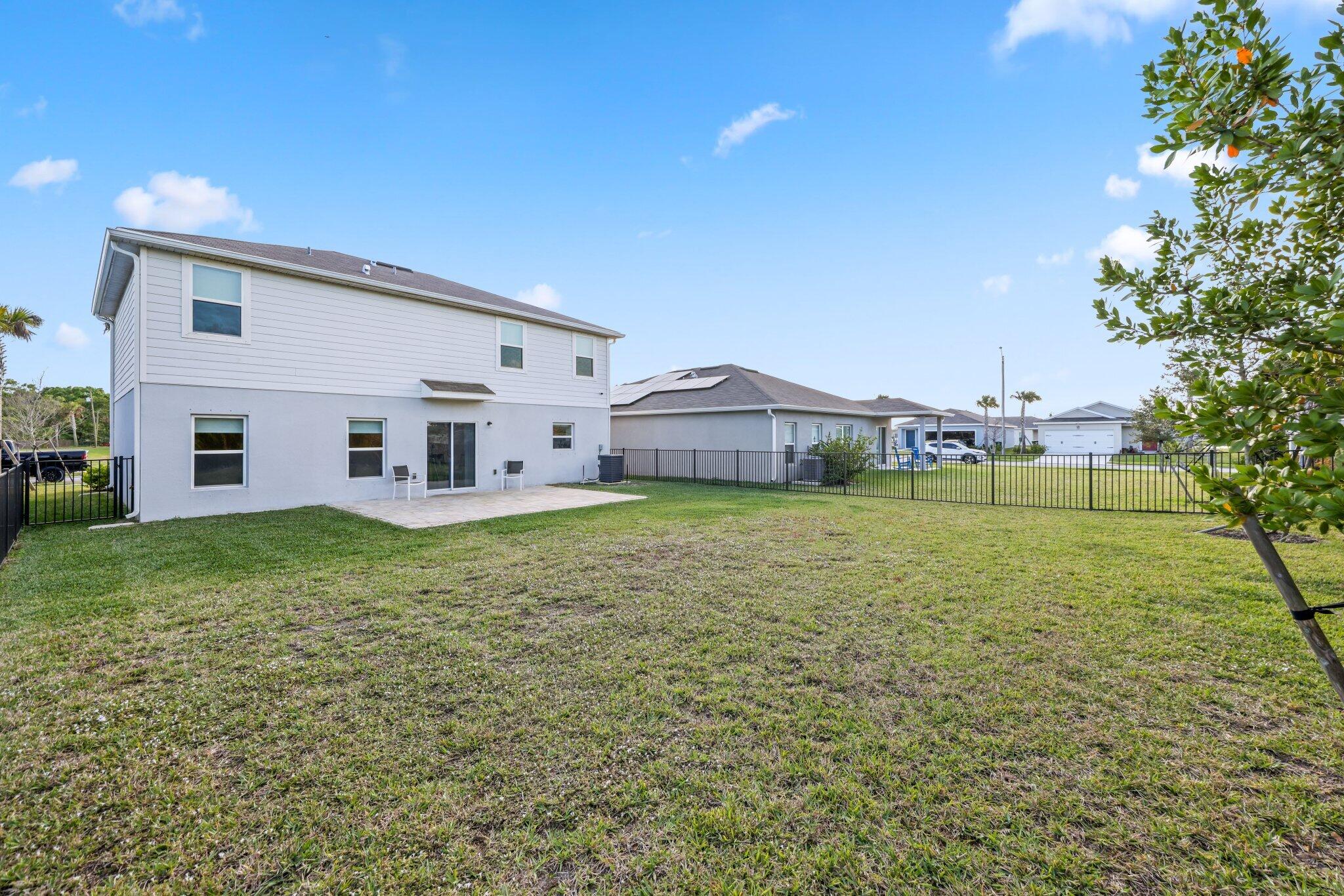 AVALON CROSSING - Residential