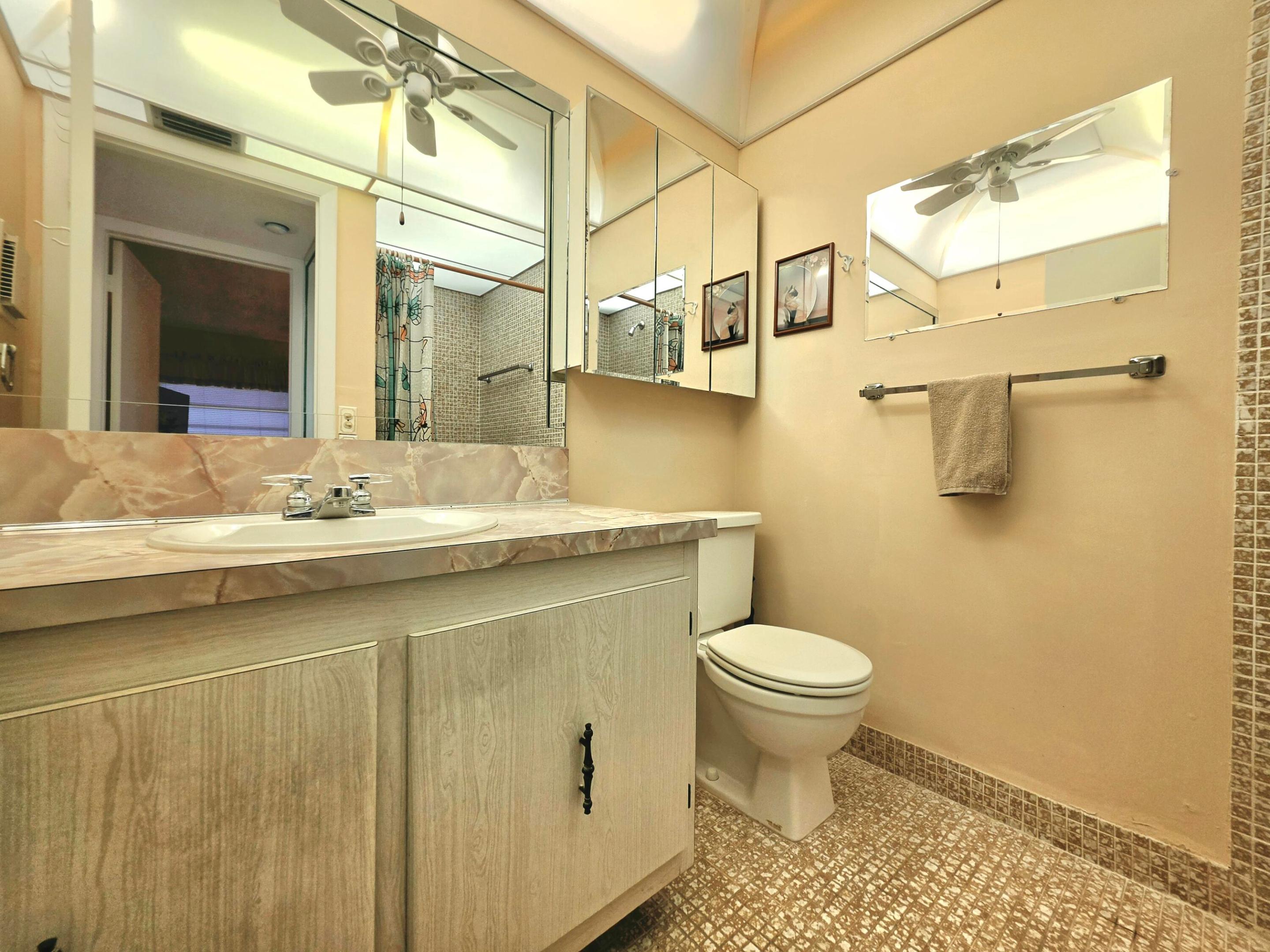 KINGS POINT FLANDERS CONDOS - Residential