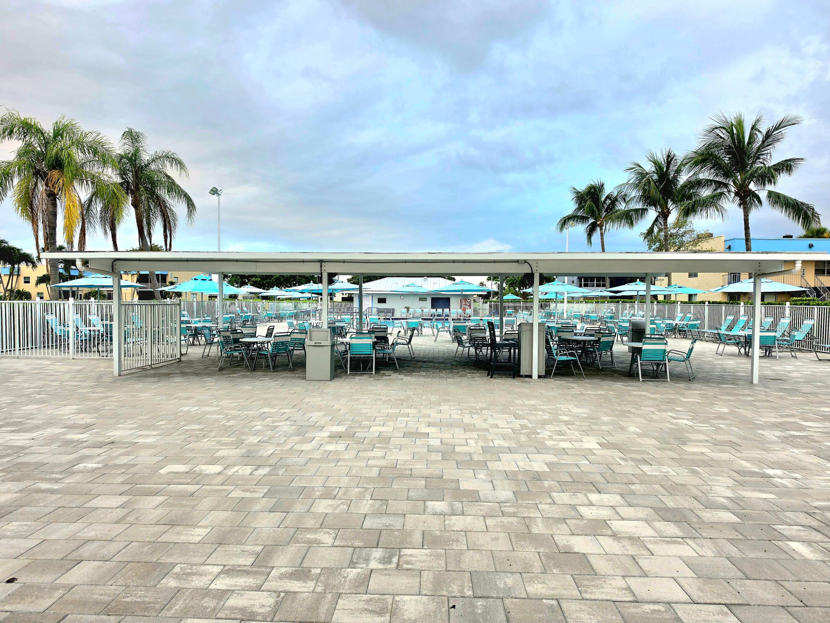 KINGS POINT FLANDERS CONDOS - Residential