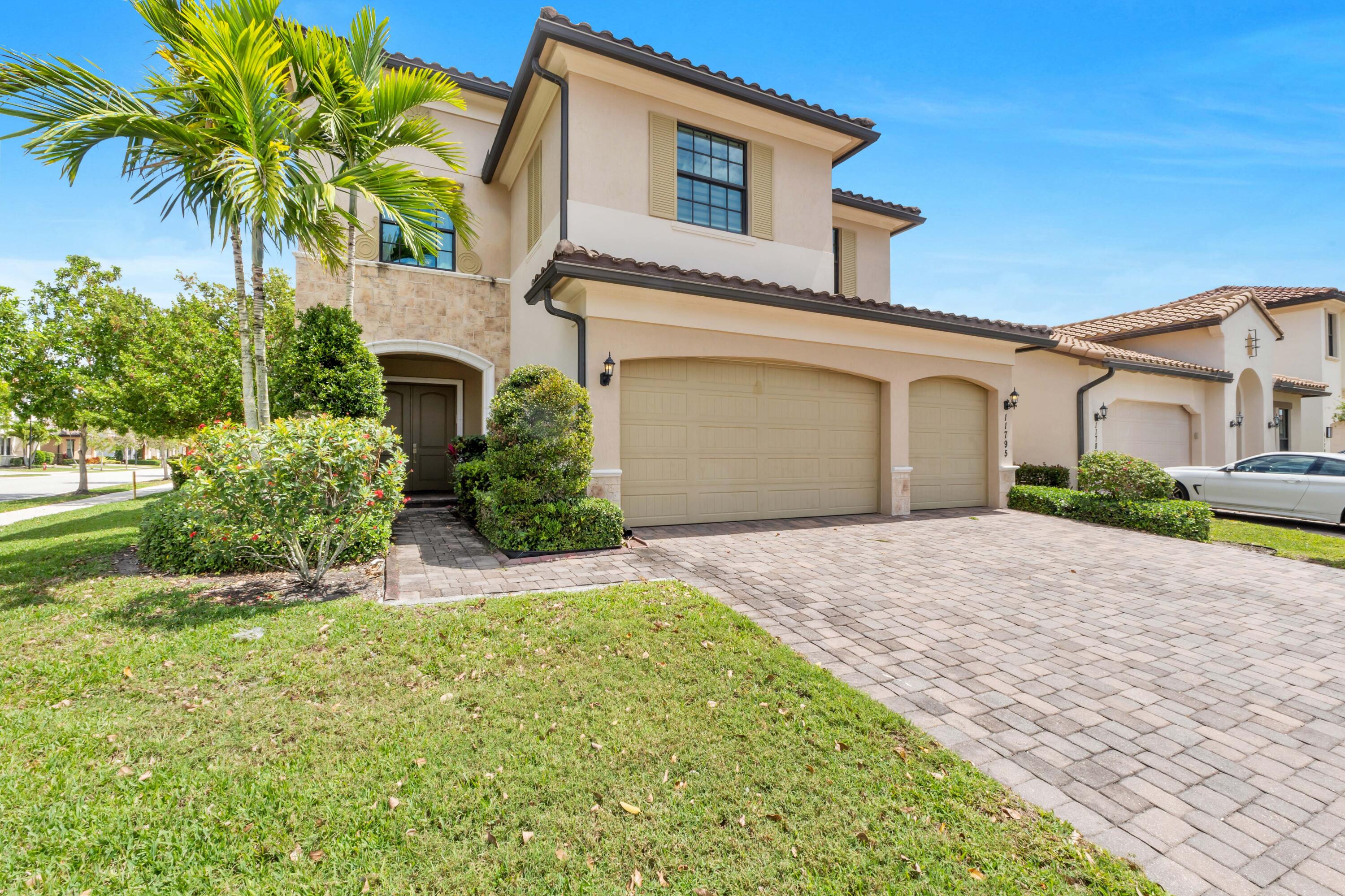 PARKLAND BAY - Residential