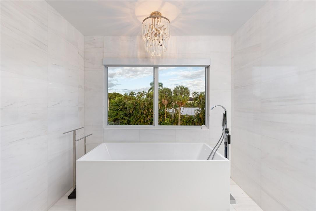 Sunrise Key 45-6 B - Residential