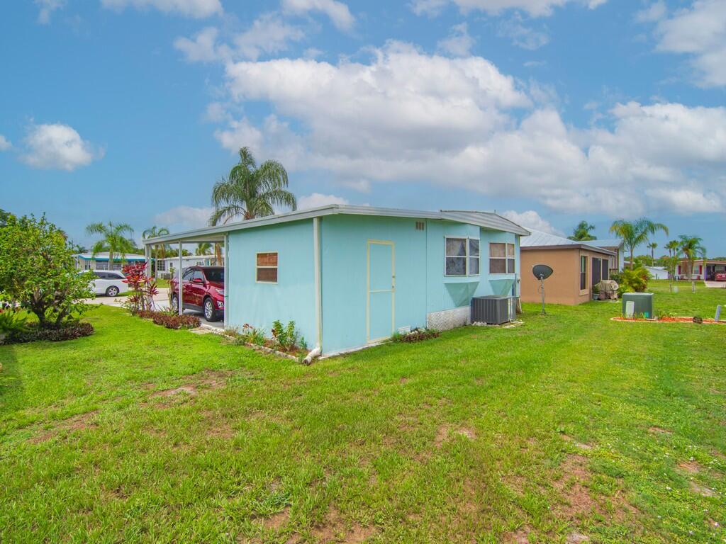 Spanish Lakes Riverfront - Residential