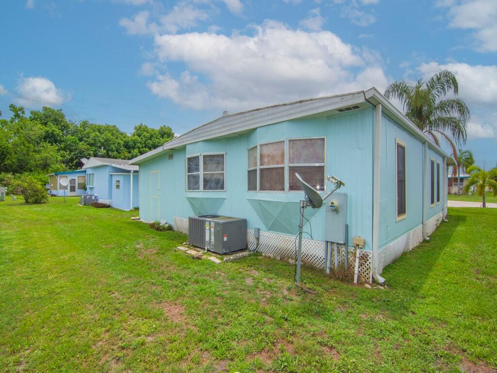 Spanish Lakes Riverfront - Residential