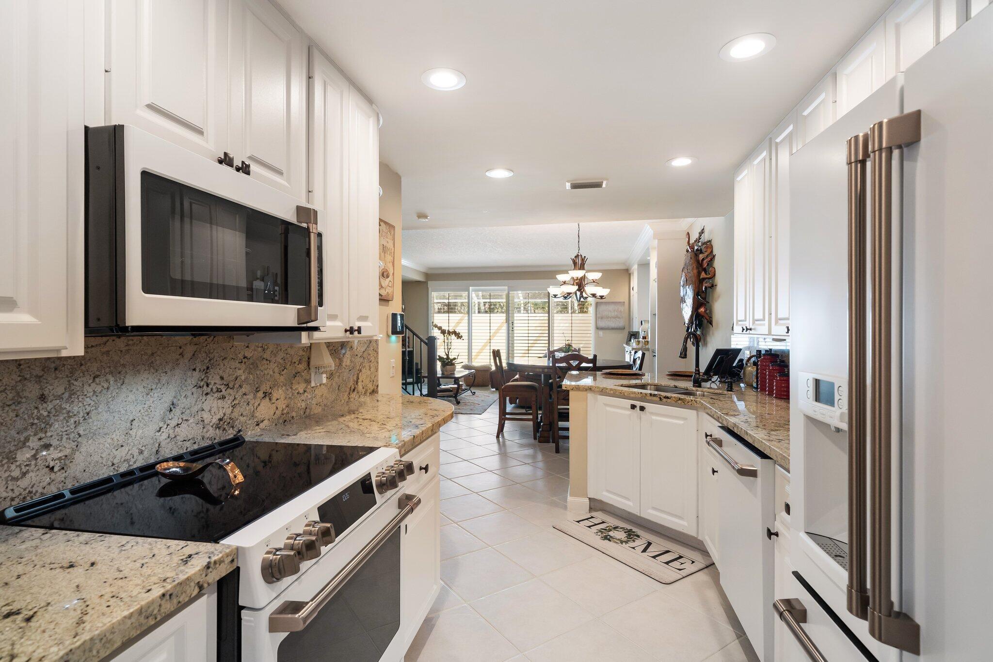 Riverwalk - Residential Lease