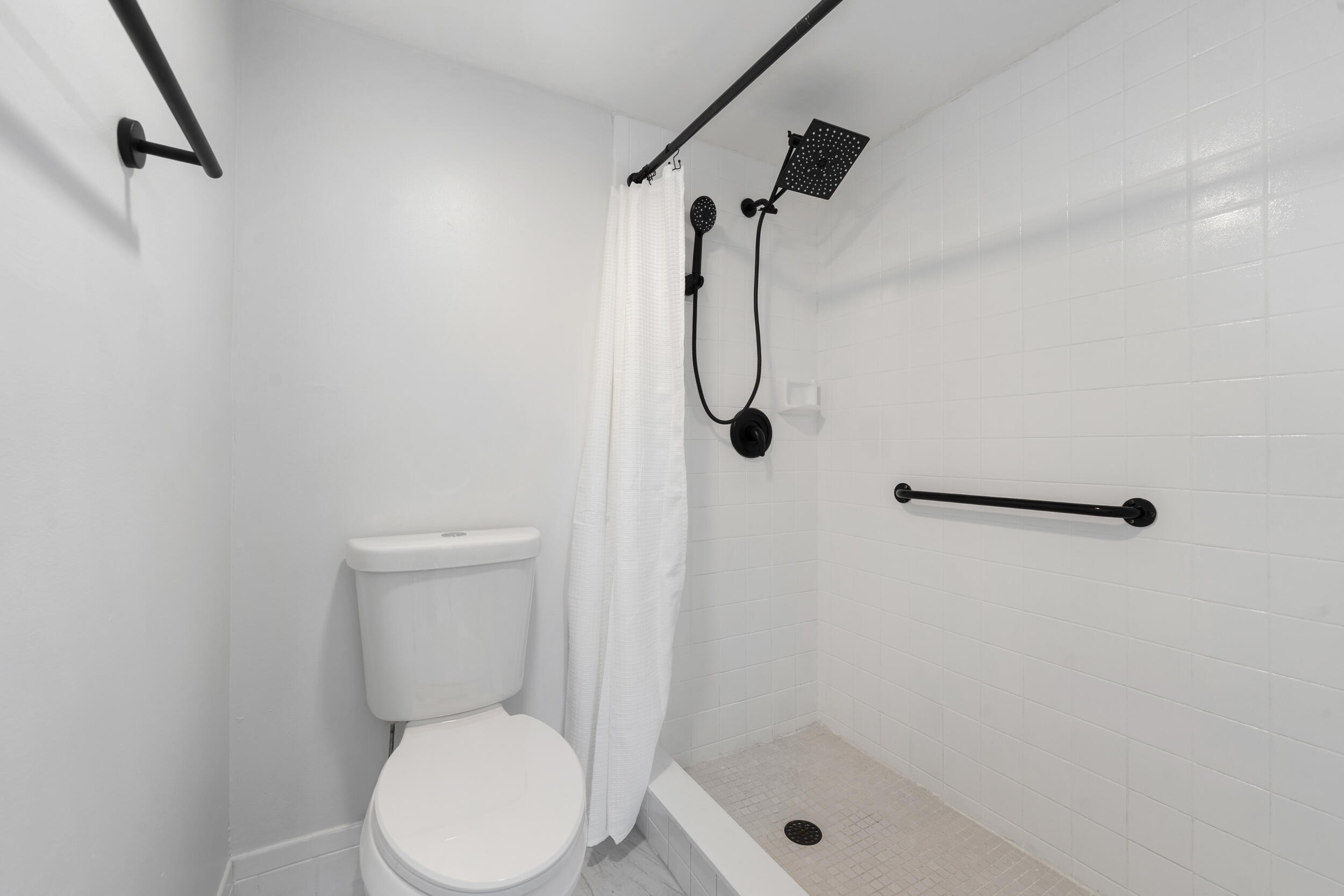 PARK SQUARE CONDO (AKA COUNTRY MEADOWS CONDO) - Residential