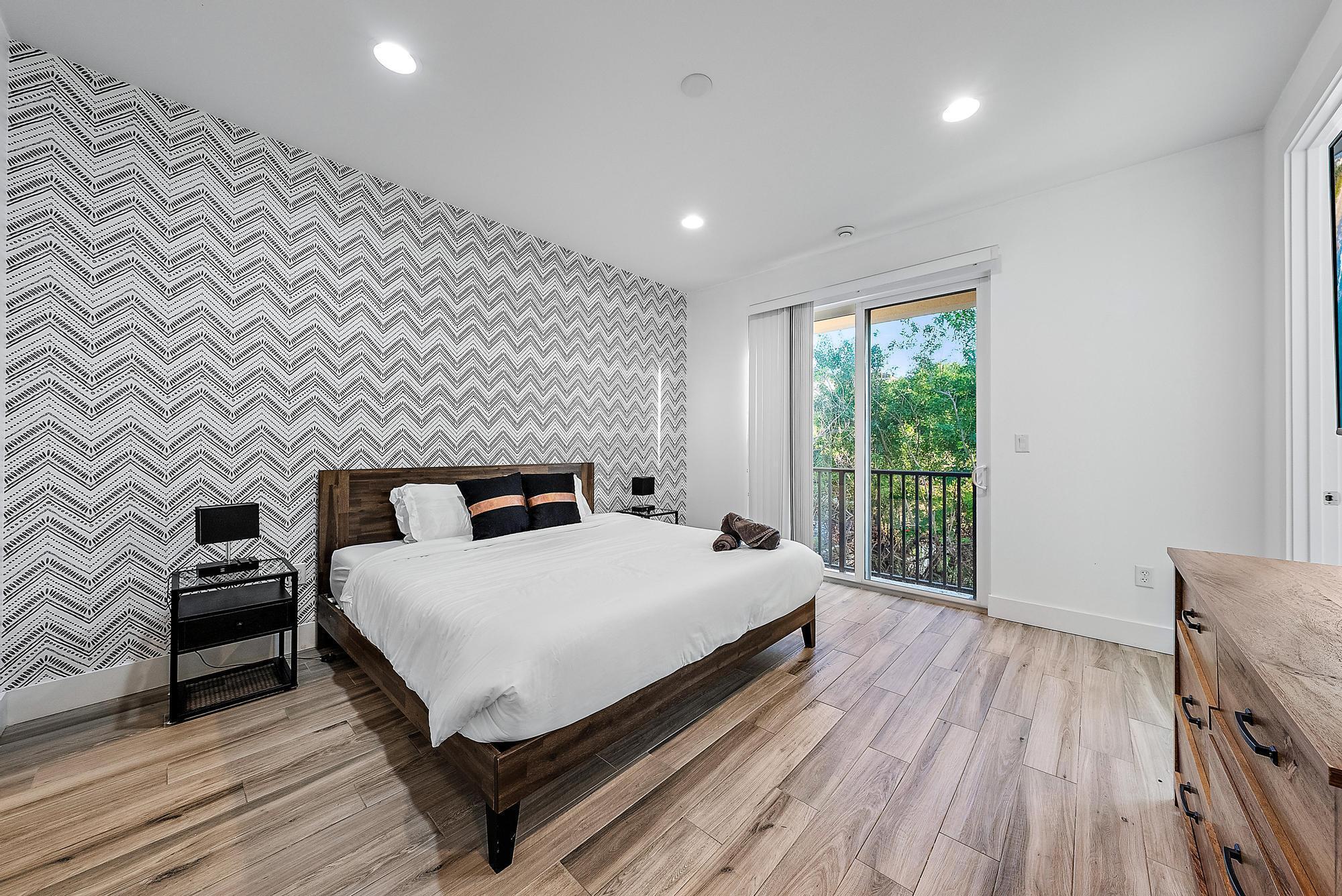 BELLA VILLAGGIO - Residential Lease