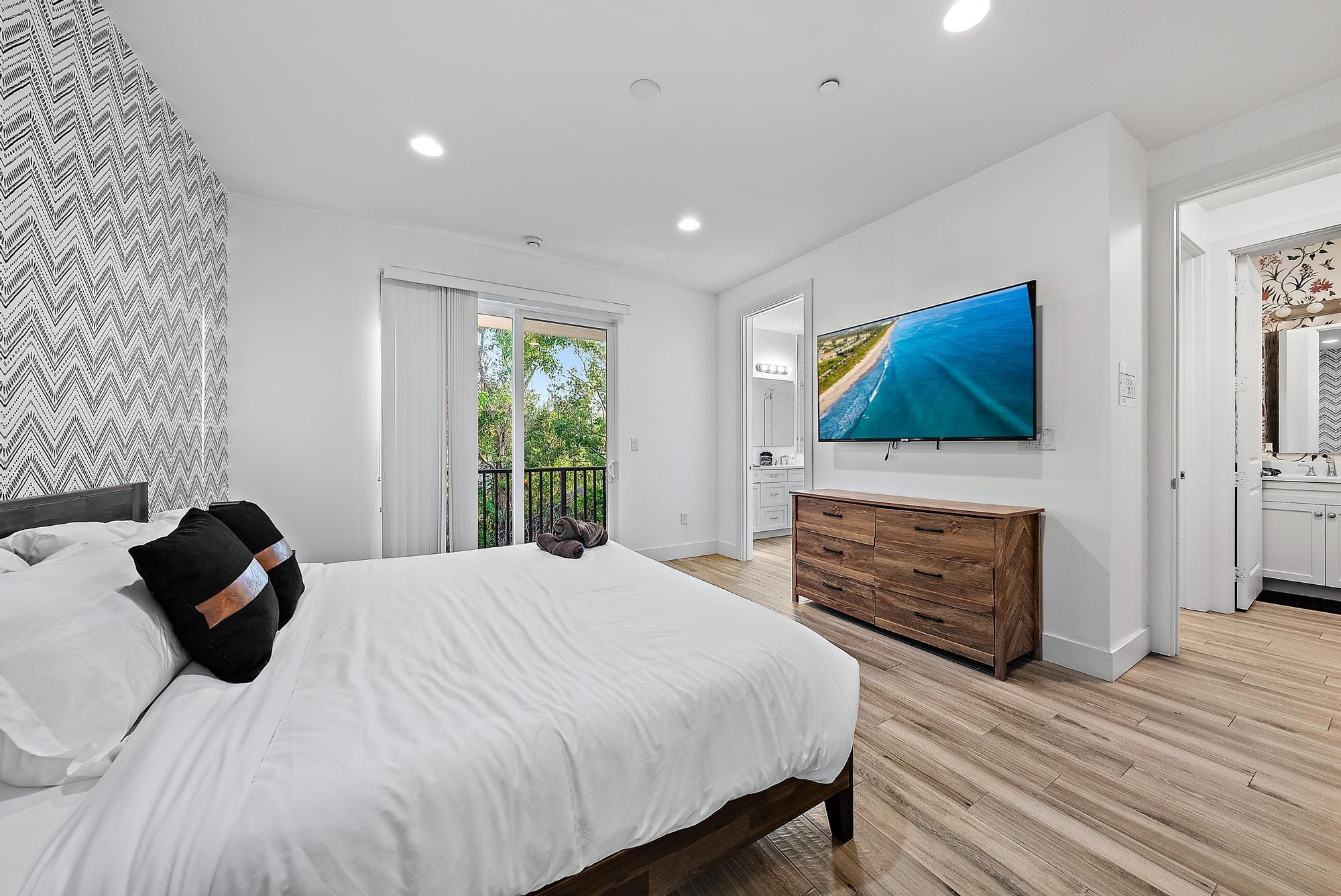BELLA VILLAGGIO - Residential Lease