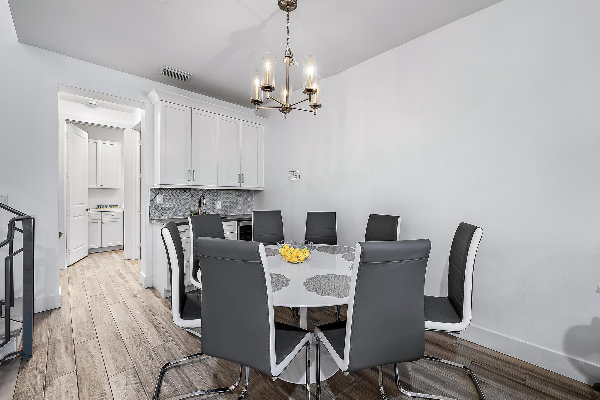 BELLA VILLAGGIO - Residential Lease