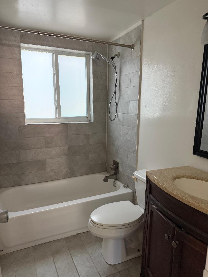 PINEHURST - Residential Lease