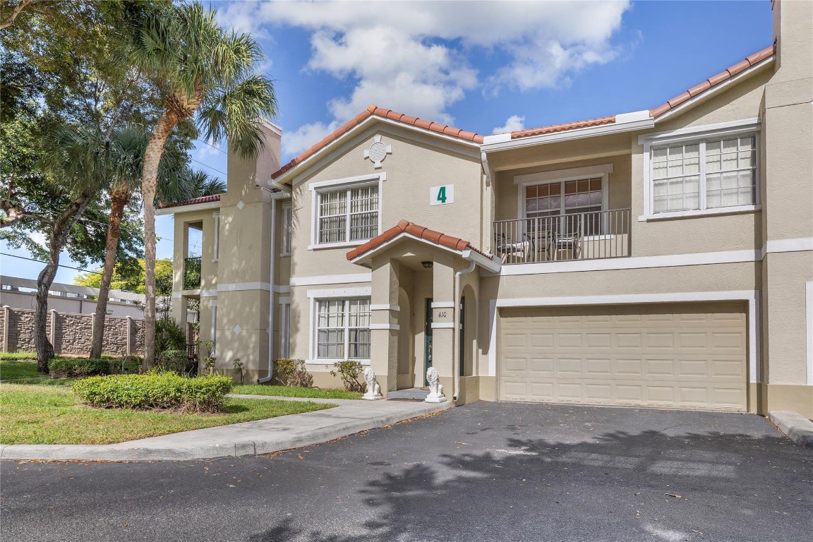 THE BELMONT AT NORTH LAUD - Residential
