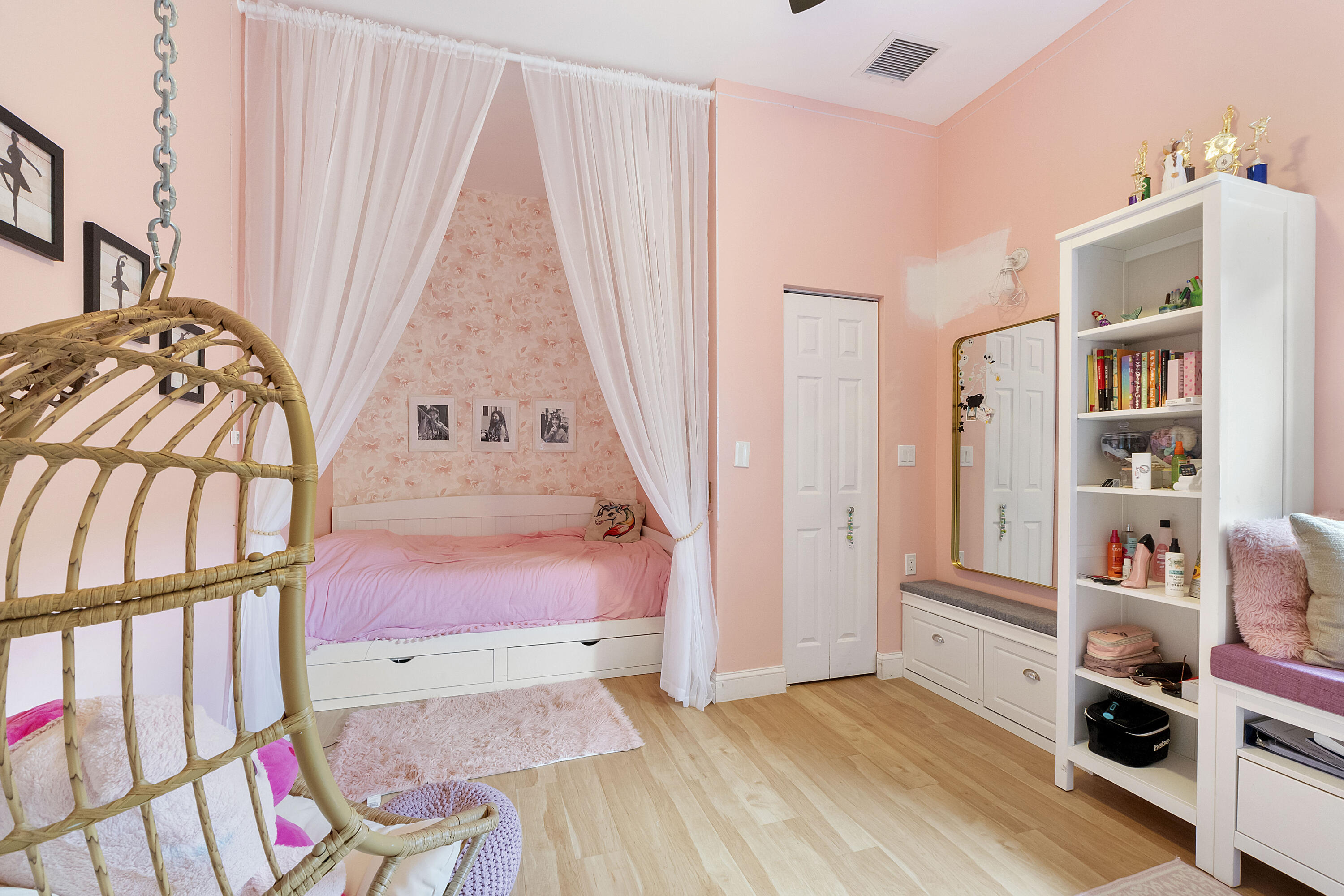 KENSINGTON - Residential Lease