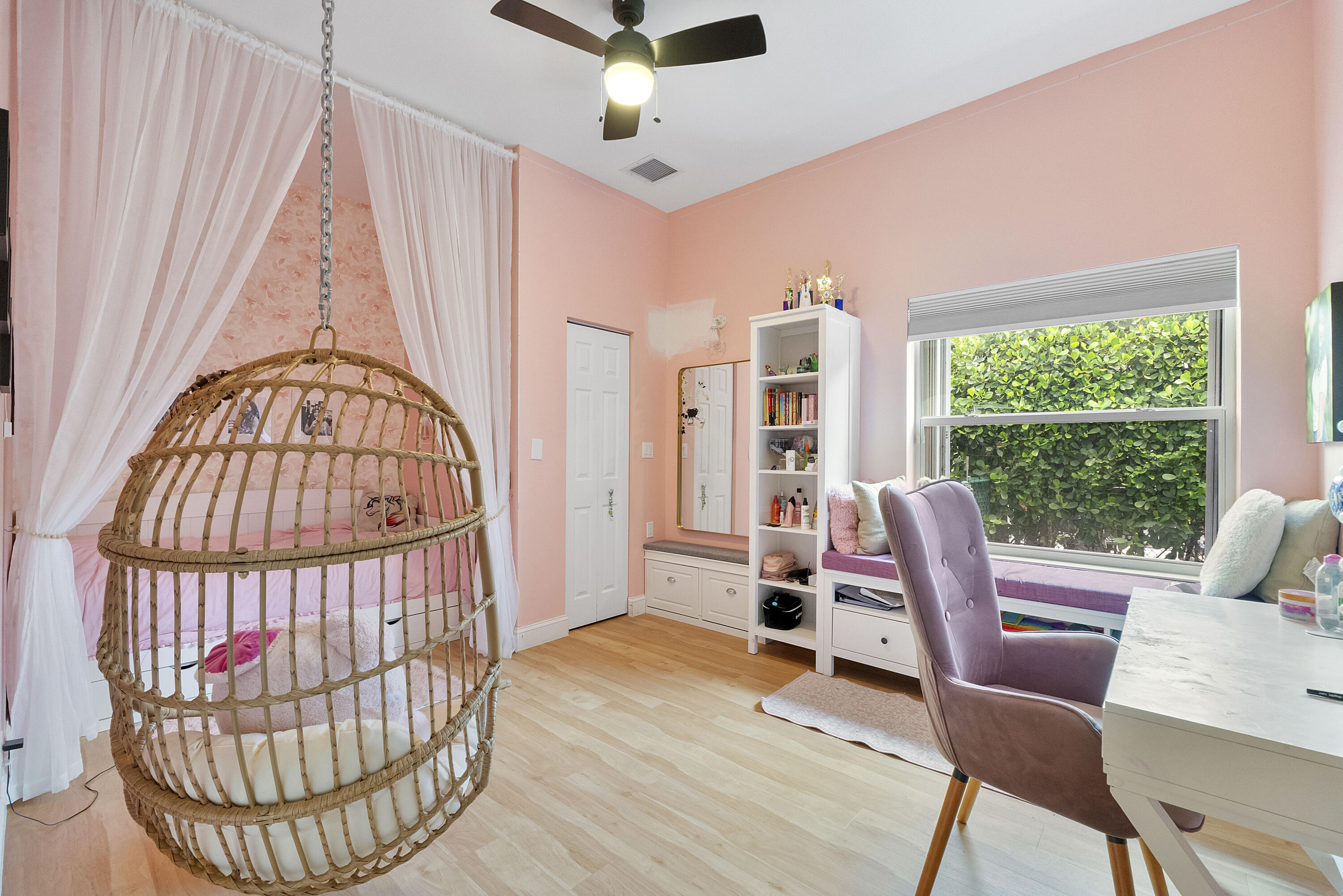 KENSINGTON - Residential Lease
