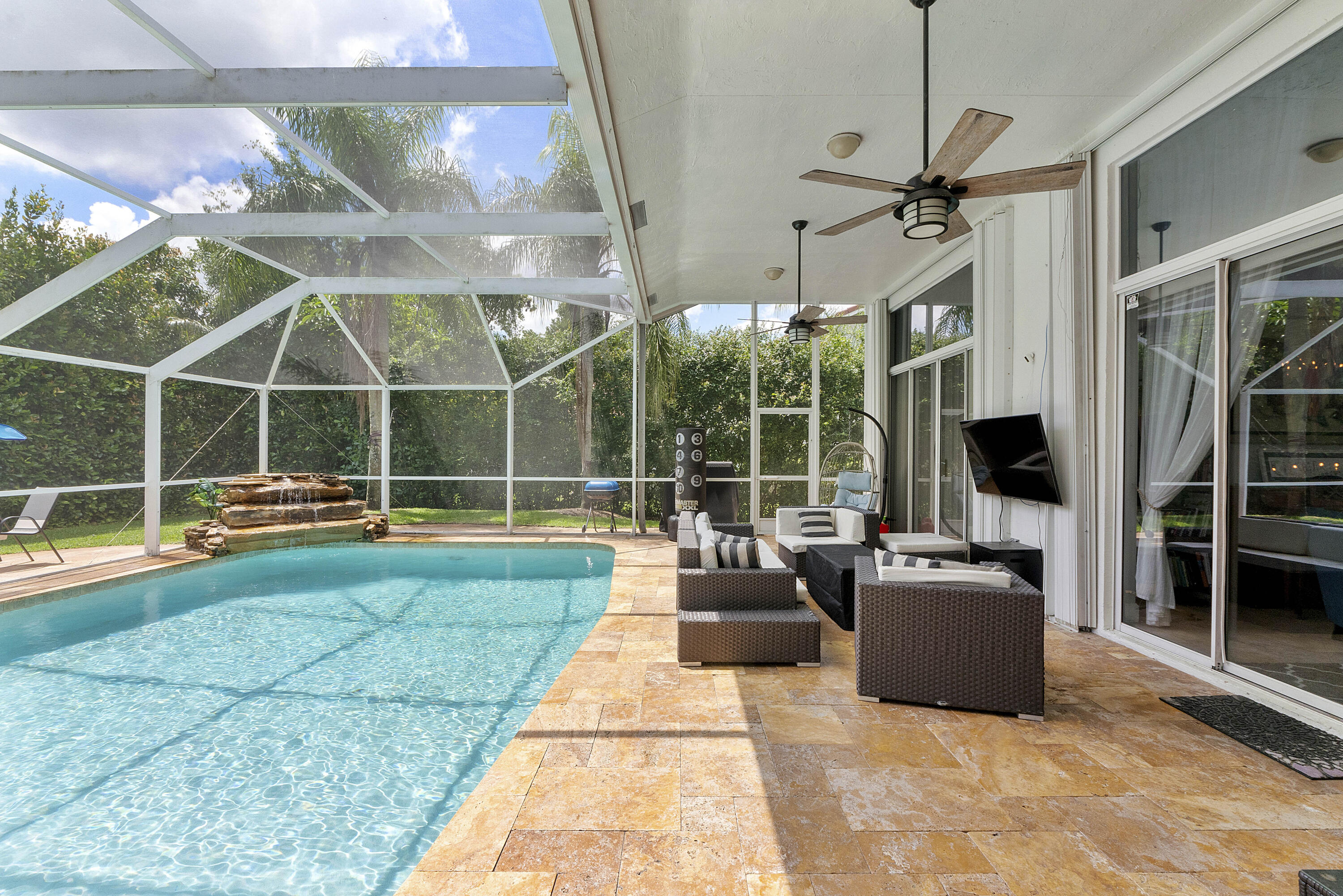KENSINGTON - Residential Lease